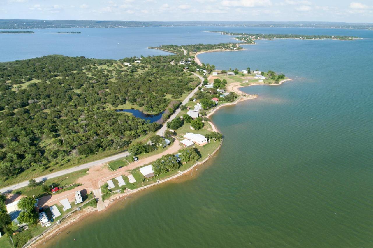 Oasis Lake Buchanan Bluffton 外观 照片