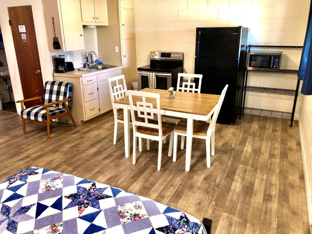 Oasis Lake Buchanan Bluffton 外观 照片