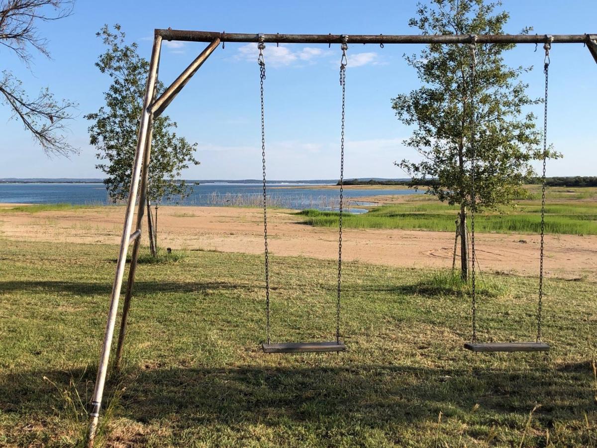 Oasis Lake Buchanan Bluffton 外观 照片