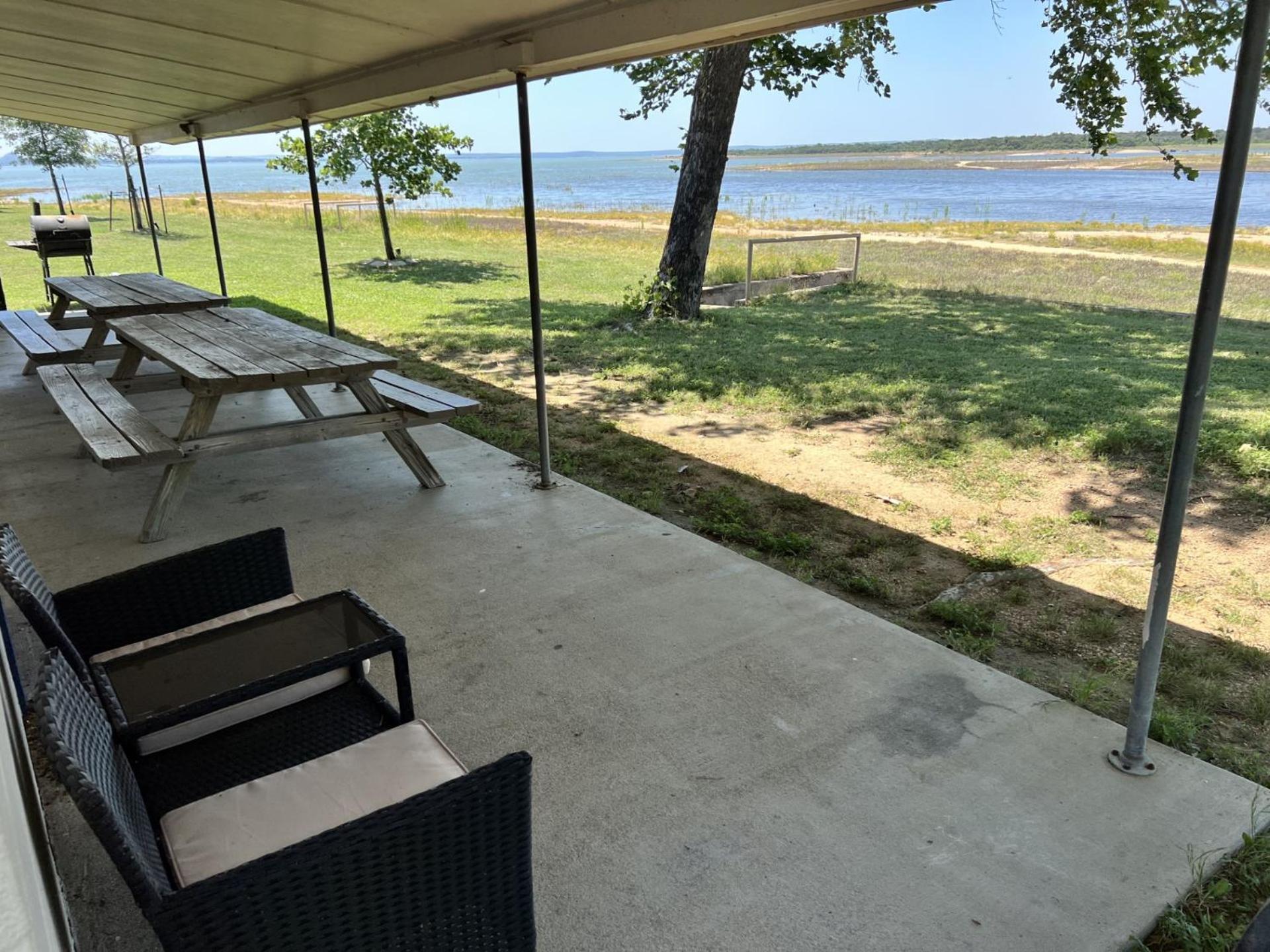 Oasis Lake Buchanan Bluffton 外观 照片