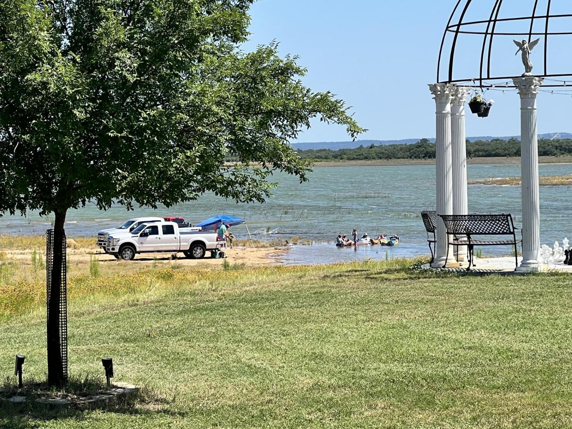 Oasis Lake Buchanan Bluffton 外观 照片