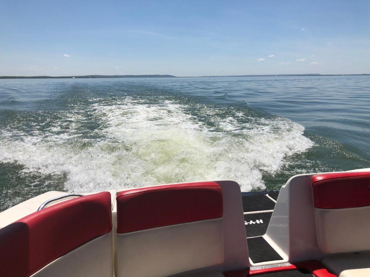 Oasis Lake Buchanan Bluffton 外观 照片